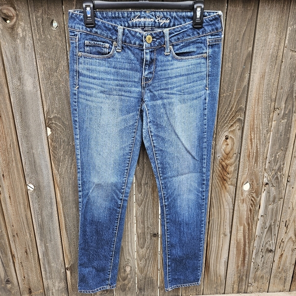 American Eagle Outfitters Women's Classic Blue Skinny Jeans Size 2 - Picture 5 of 16